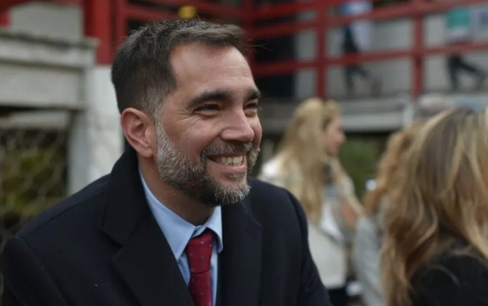 Corrupci&oacute;n: equipos profesionales de espionaje fueron hallados en el departamento del expresidente de ARSAT