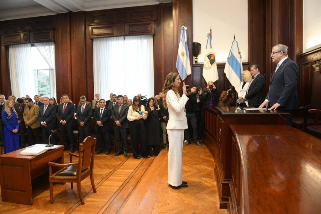 Jaldo destac&oacute; el fortalecimiento de la Justicia provincial durante la jura de 14 nuevos magistrados