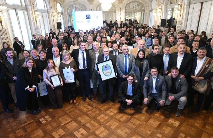 Jaldo encabez&oacute; la entrega de certificaciones de Marca Tucum&aacute;n