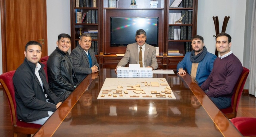 Acevedo se reuni&oacute; con ATSA para evaluar un proyecto habitacional para el sector sanitario