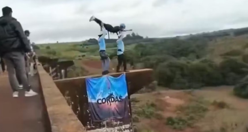 Una joven muri&oacute; tras ser lanzada sin la soga de seguridad en un salto de bungee