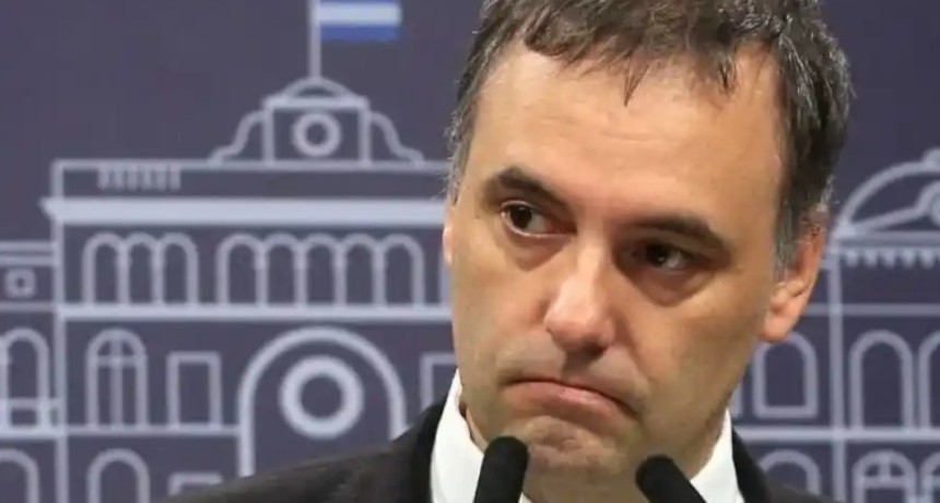 Se oficializ&oacute; la sesi&oacute;n convocada por la oposici&oacute;n para este martes por el caso Adorni