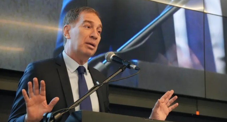 Habl&oacute; Santilli  y dijo que continuar&aacute; el esquema de Francos 