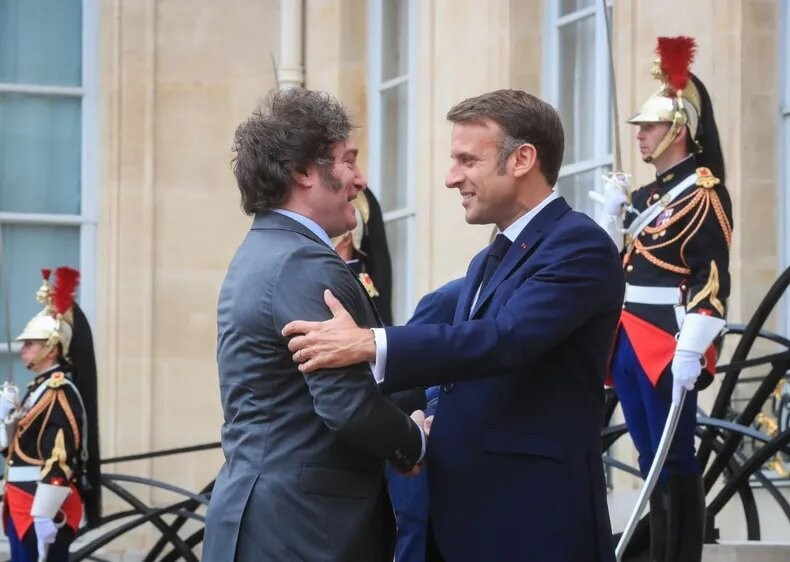 Reunión de mandatarios en Francia: Milei mantuvo un encuentro con Macron