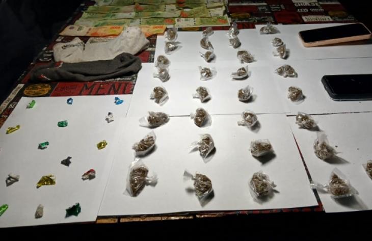Decomisan drogas fraccionadas en una vivienda de la zona del Mercofrut