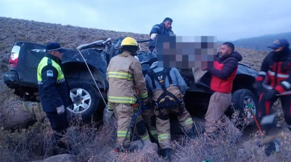 Un muerto y cuatro heridos en un siniestro vial en Amaicha del Valle
