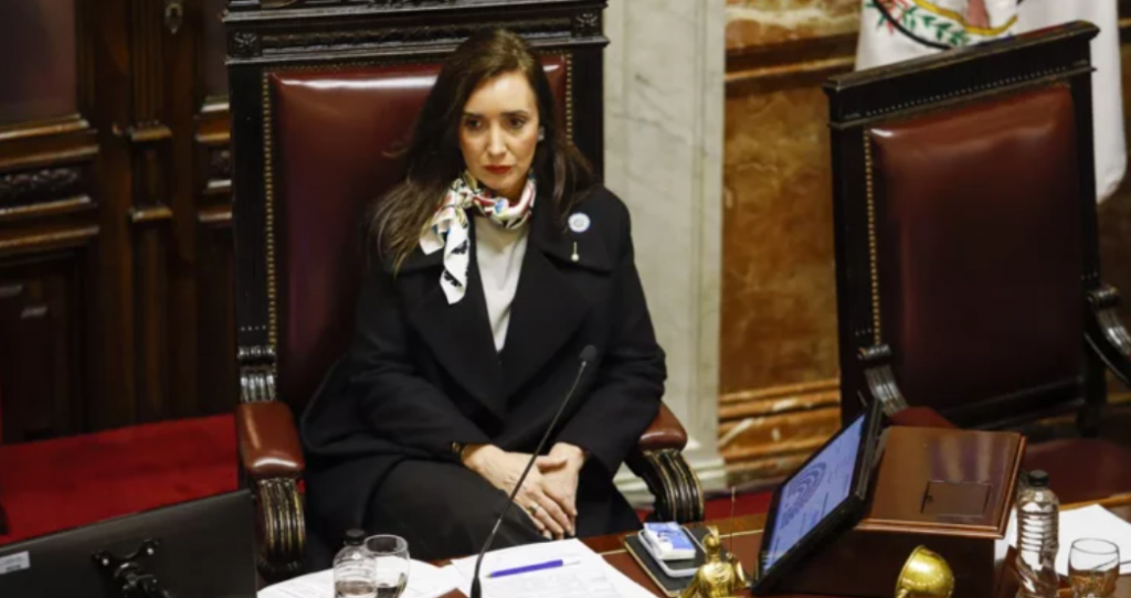 Duros mensajes oficialistas contra Vicepresidenta: "Villarruel es Cristina" y "cómplice del kirchnerismo"