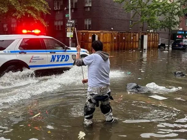 Desastre en Nueva York por fuertes tormentas e inundaciones