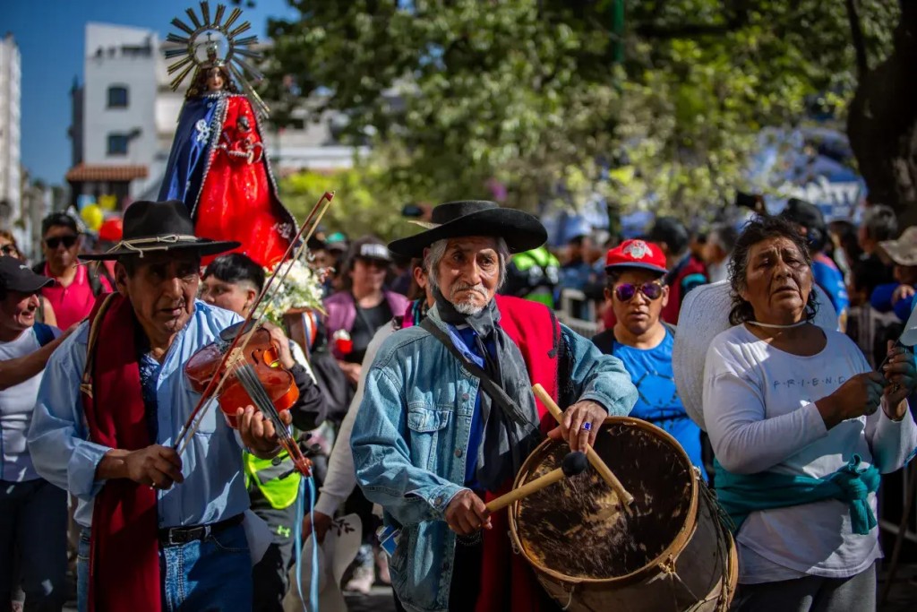Hoy entronizan a las imágenes del Señor y Virgen del Milagro en Salta