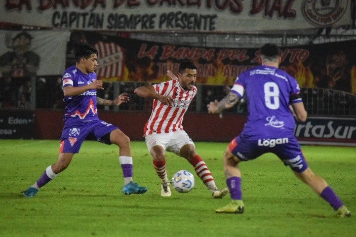 El Santo tucumano se enfrenta a Tristán Suárez en La Ciudadela