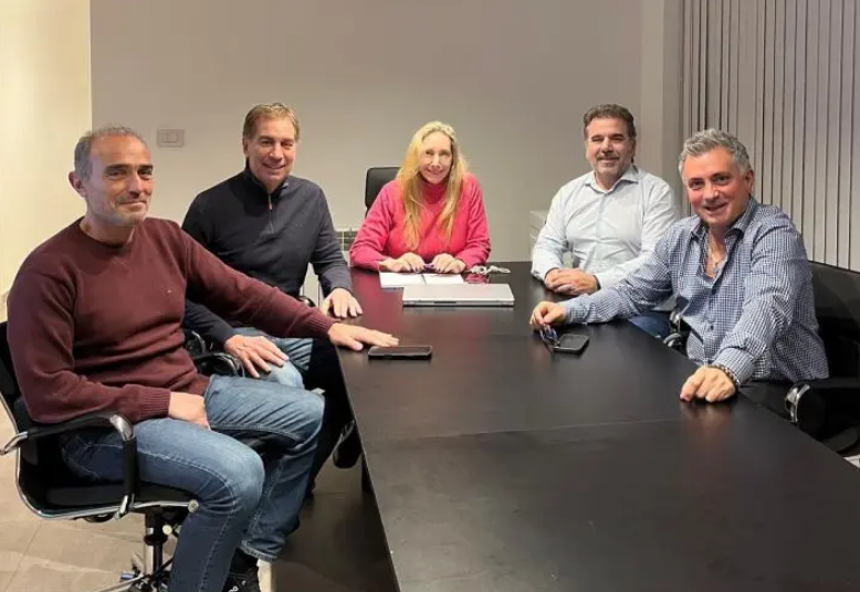 Con figuras fuertes y mensajes anti K, La Libertad Avanza y el Pro sellan listas bonaerenses 