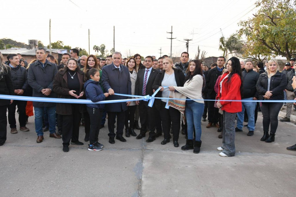 Jaldo inauguró la Escuela Media de Los Nogales