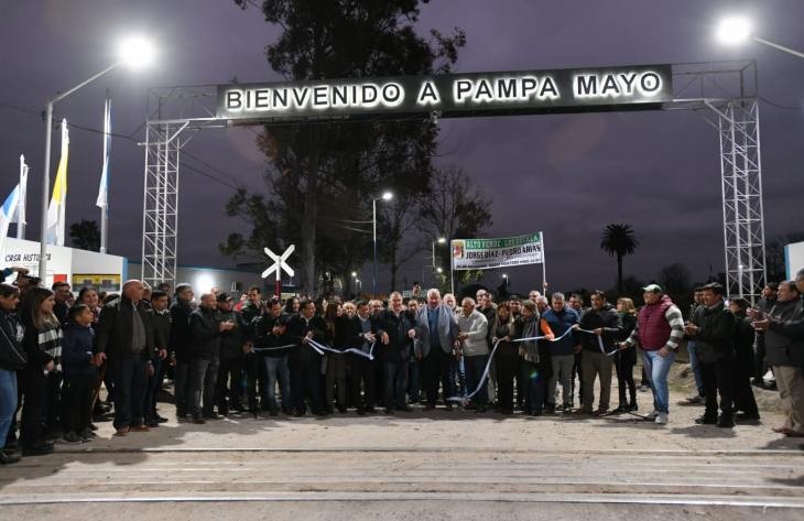 Jaldo visitó Pampa Mayo donde entregó equipamiento esencial y supervisó  importantes obras de infraestructura 