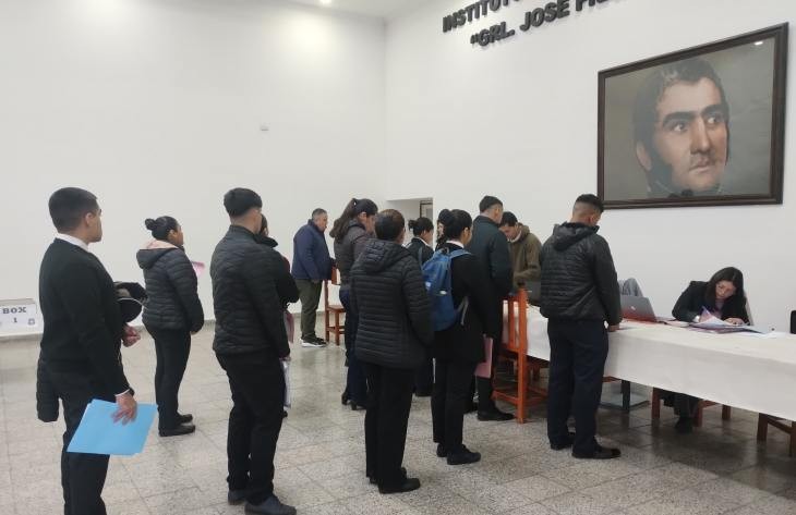 Comenzó la recepción de documentación a los aspirantes a agentes