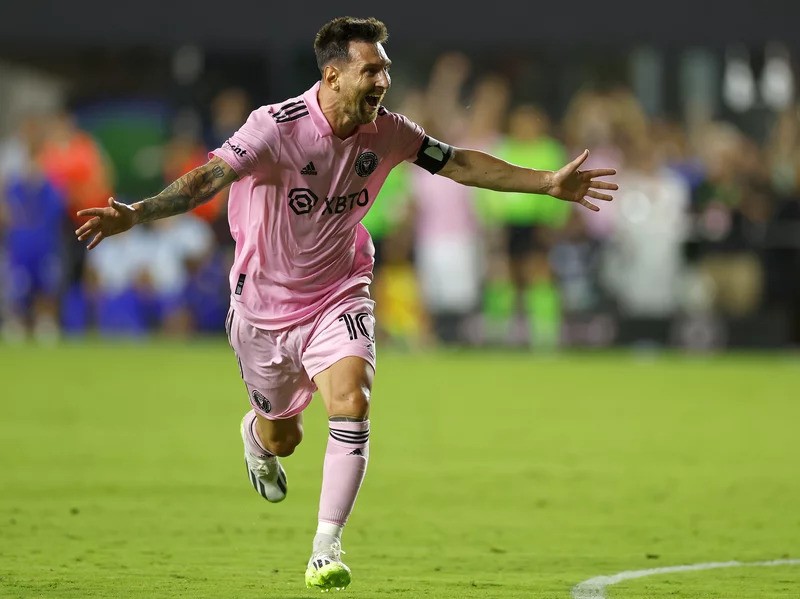 Messi le pidió disculpas a Cóccaro por gritarle el gol en la cara 