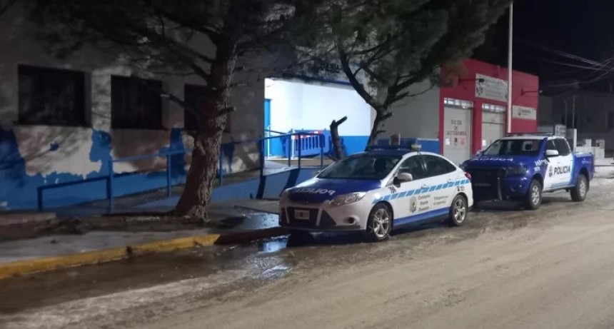 Entraron a robar y encerraron a la dueña de casa mientras torturaban a su hijo 