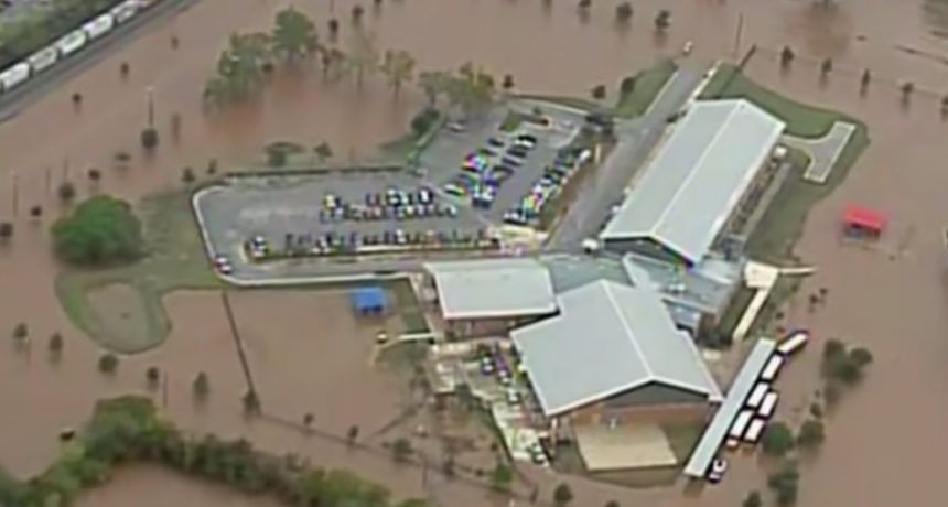 Texas: inundaciones dejan al menos 24 muertos y 20 nenas de un campamento desaparecidas