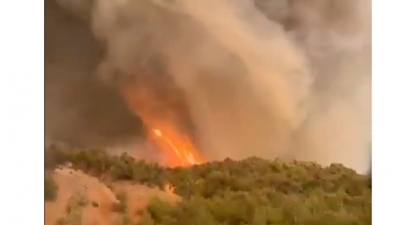 Un tornado de fuego se fue formó durante los incendios en Turquía