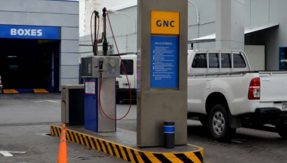 Restringen el suministro de gas a cinco estaciones de GNC en la provincia por la ola polar