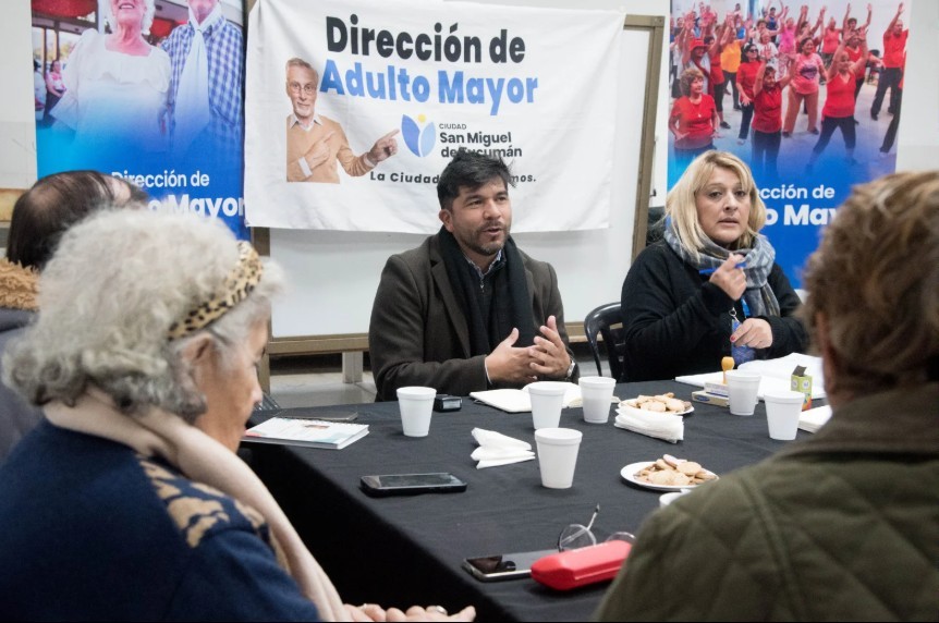 El municipio busca facilitar la gesti&oacute;n administrativa de centros de jubilados de la capital