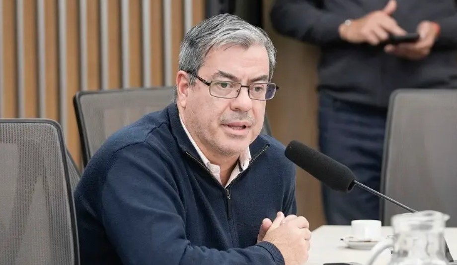 Mart&iacute;nez advirti&oacute; que Santilli deber&aacute; "cumplir con el fallo judicial" sobre la Ley de Financiamiento Universitario