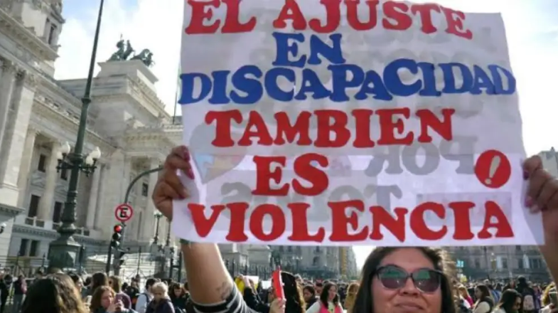 Las pensiones por discapacidad pierden contra la inflaci&oacute;n y son m&aacute;s de 220 mil personas las que esperan resoluci&oacute;n