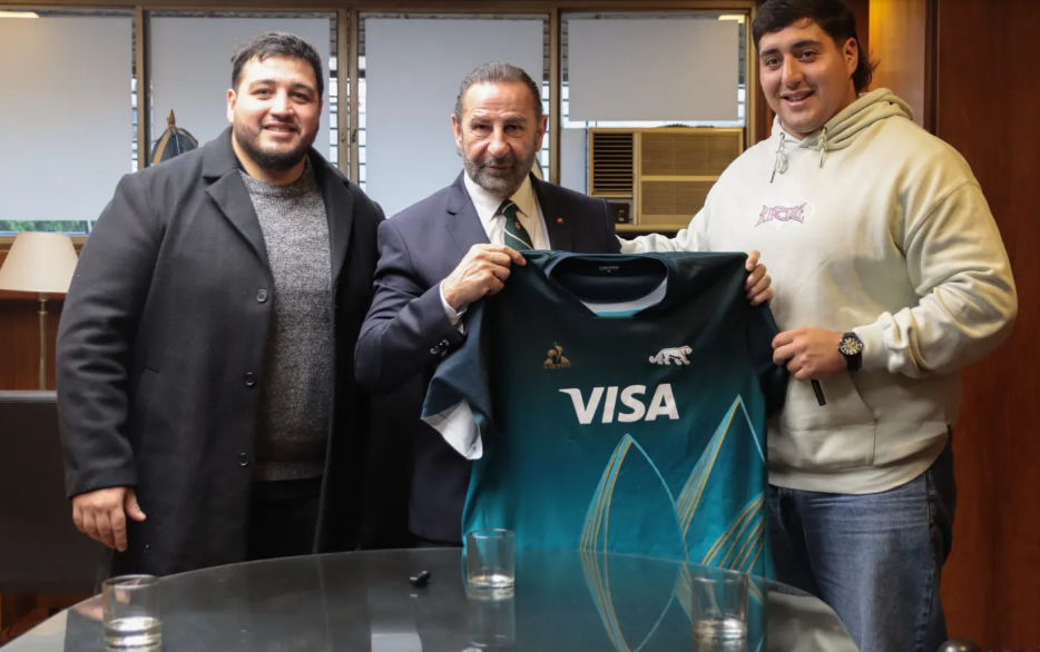 Fernando Juri recibi&oacute; a los hermanos Coria Marchetti