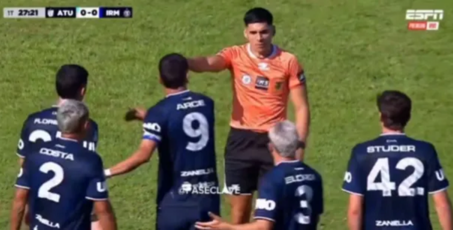 Se estren&oacute; la "pausa de hidrataci&oacute;n" en el partido de Atl&eacute;tico Tucum&aacute;n vs. Independiente Rivadavia