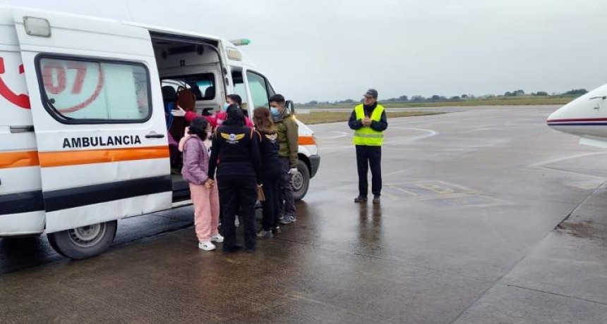 Una adolescente fue derivada al Hospital Garrahan en el avi&oacute;n sanitario para continuar su tratamiento