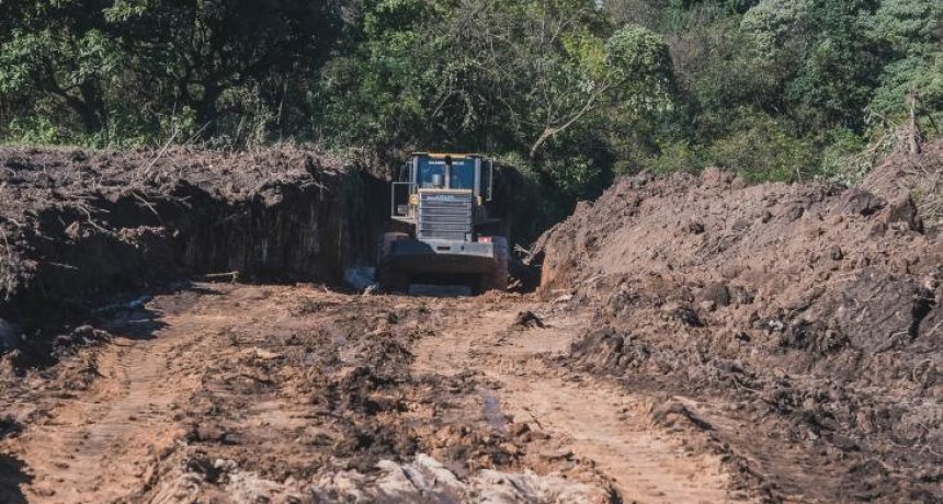 Avanza la primera etapa de intervenci&oacute;n en el Arroyo Nueva Esperanza