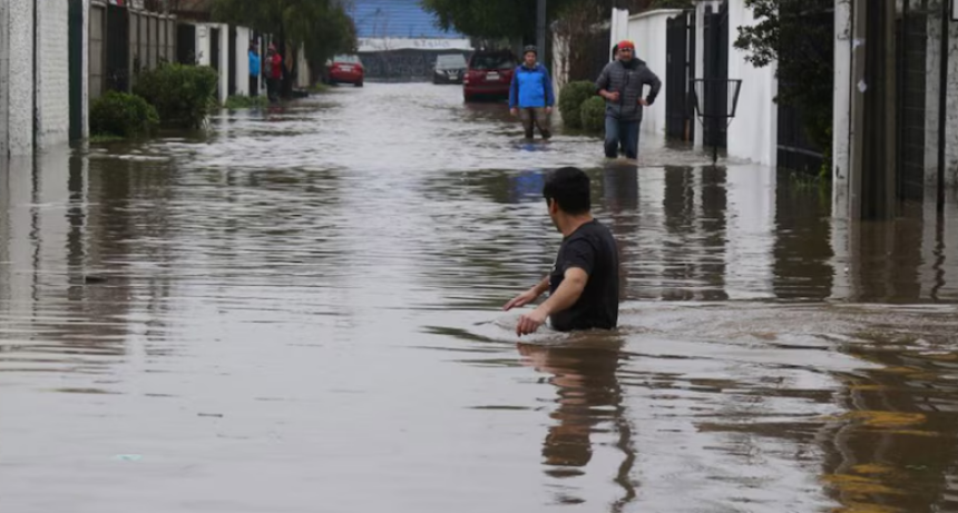 Tras un temporal que dej&oacute; al menos 10 muertos Chile declar&oacute; el estado de cat&aacute;strofe 