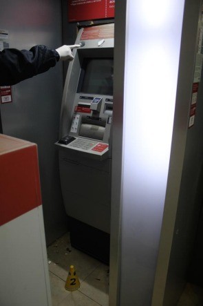 Condenaron a 10 meses de prisión efectiva al joven que destrozó un cajero automático y robó $7.800.000