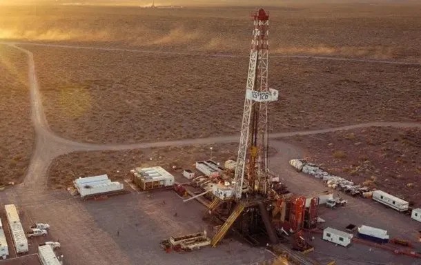 La petrolera estatal YPF se quedó con los activos petroleros que la francesa TotalEnergies tiene en Vaca Muerta