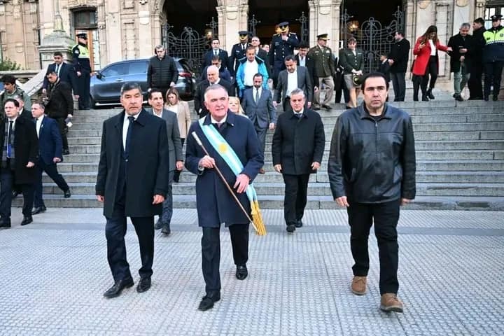 Jaldo entregó equipamiento y armamento por 3.044 millones de pesos