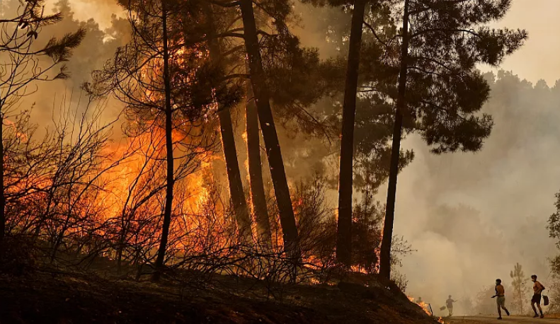 La UE manda aviones para ayudar a España a luchar contra los incendios