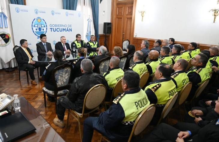 Jaldo se reunió con la Plan Mayor de la Policía y del Servicio Penitenciario