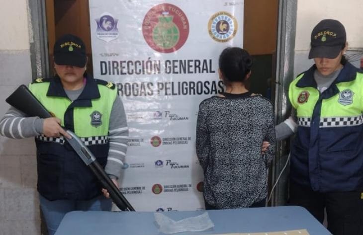 Decomisan drogas fraccionadas que estaban en poder de una mujer