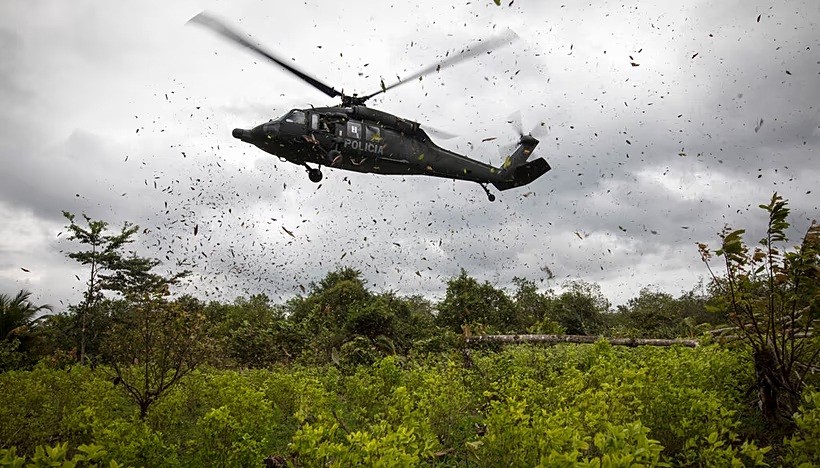 Colombia: 12 policías y 6 civiles muertos en un ataque terrorista 