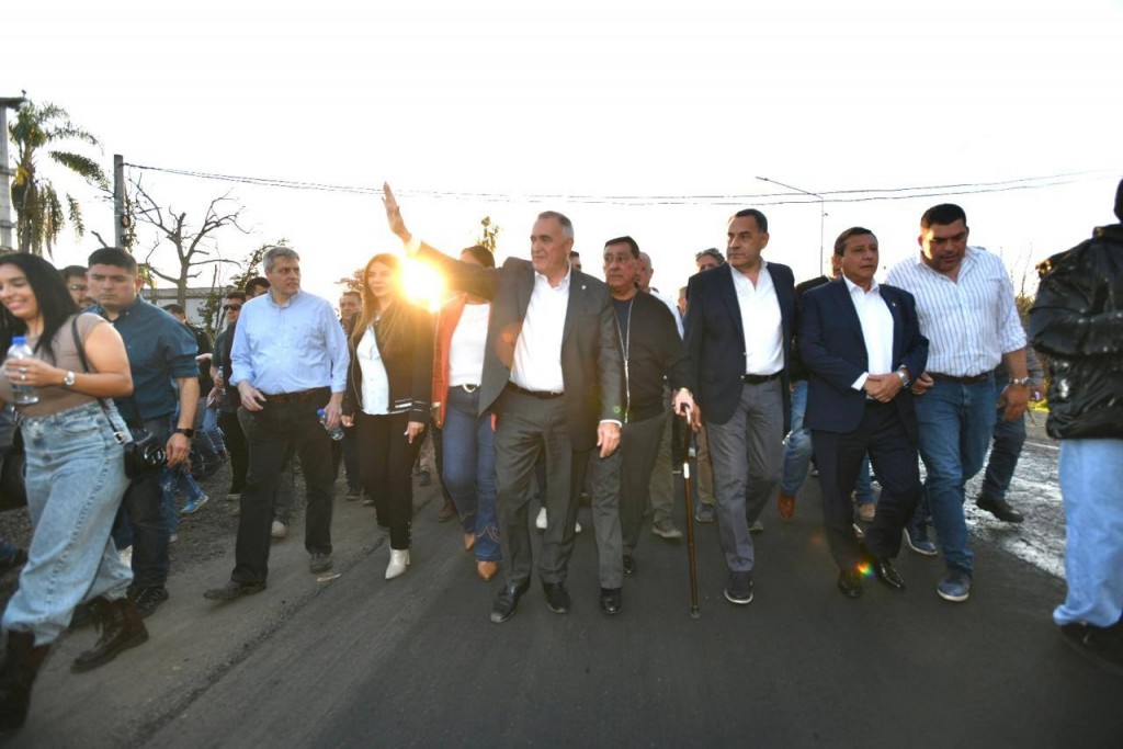 Jaldo supervisó obras en la Ruta 344 e inauguró destacamento policial en Monteros