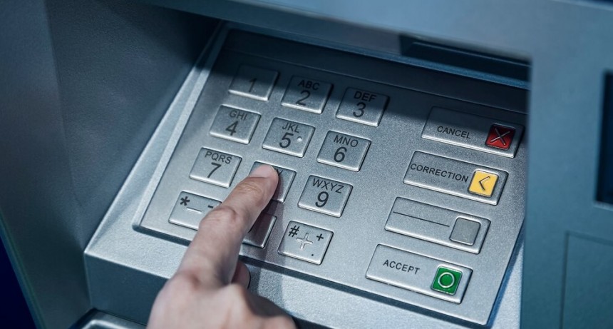 Comienza el pago salarial a los trabajadores estatales