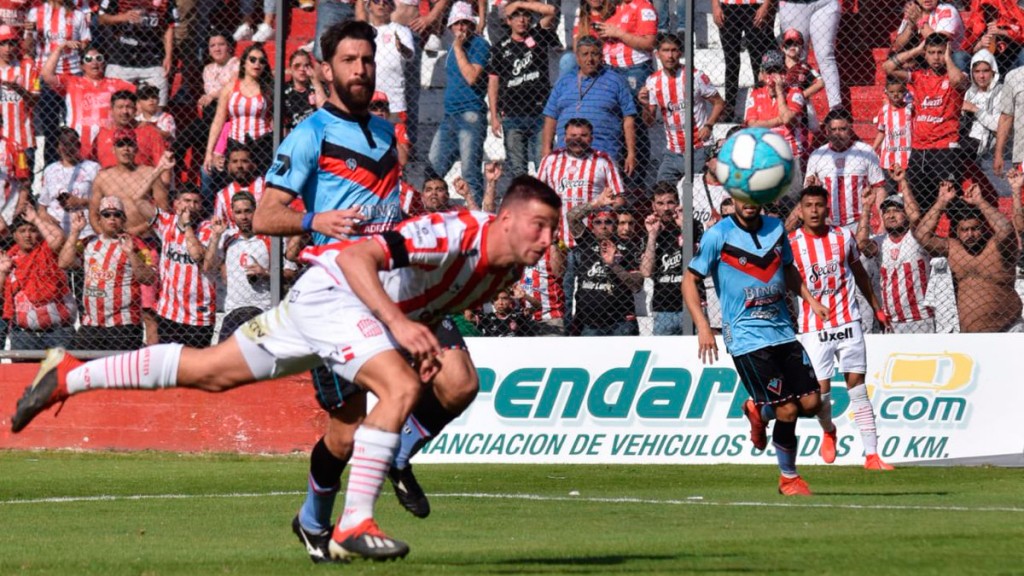 Gran triunfo de San Mart&iacute;n ante Brown de Adrogu&eacute;, con doblete de Pons