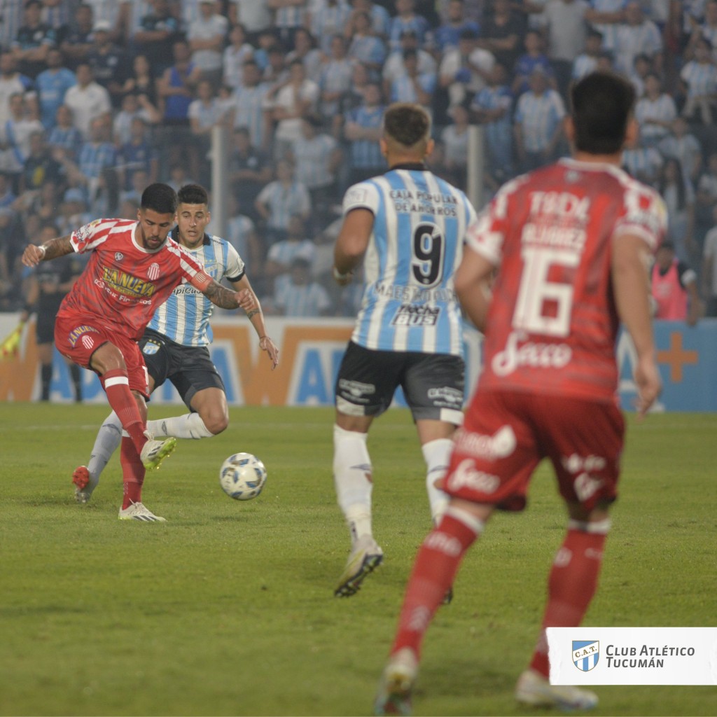 Atlético Tucumán venció a Barracas Central por 1 a 0