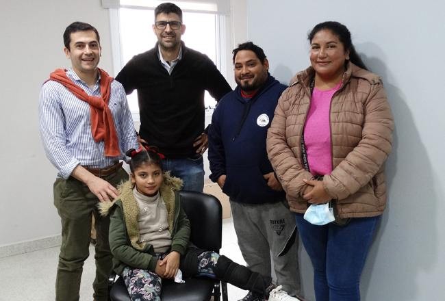 Se realizó por primera vez una artroscopia a una niña de 8 años