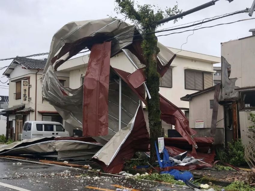 Japón: huracán Shanshan dejó al menos 7 muertos, 80 heridos y un desaparecido