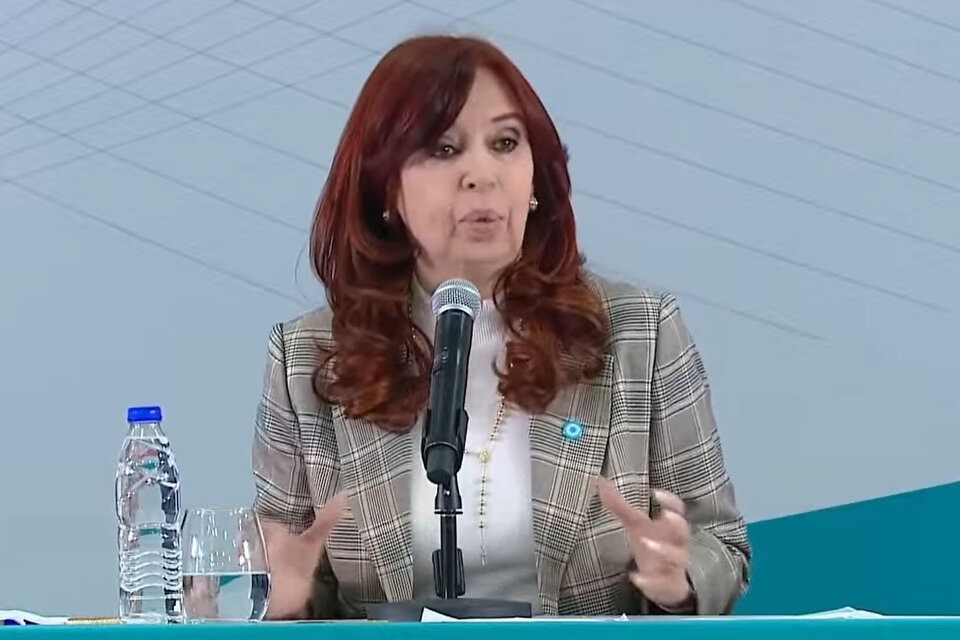 Cristina Kirchner: "La gracia está en que la gente coma y vos puedas administrar el Estado también"