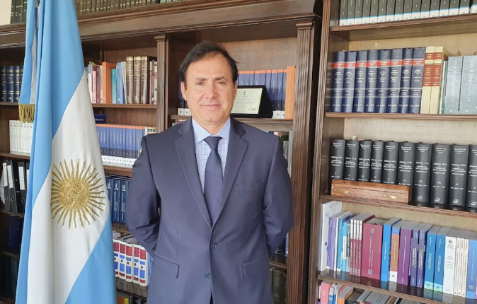 Las denuncias que pesan sobre el juez que prohibió publicar audios de Karina Milei