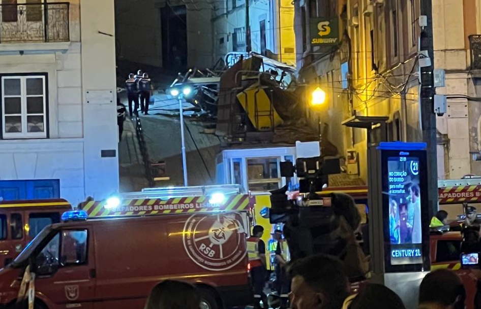 Un tranvía se descarriló en Portugal: 