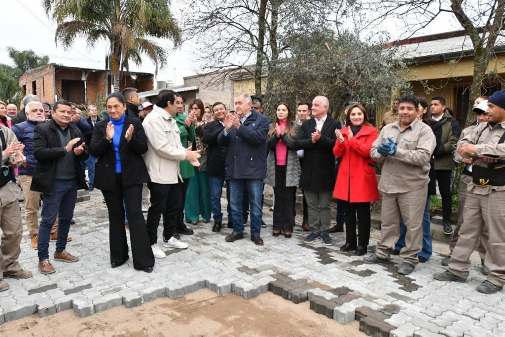 El gobernador Osvaldo Jaldo visitó la ciudad de Aguilares, para supervisar e inaugurar una serie de obras 