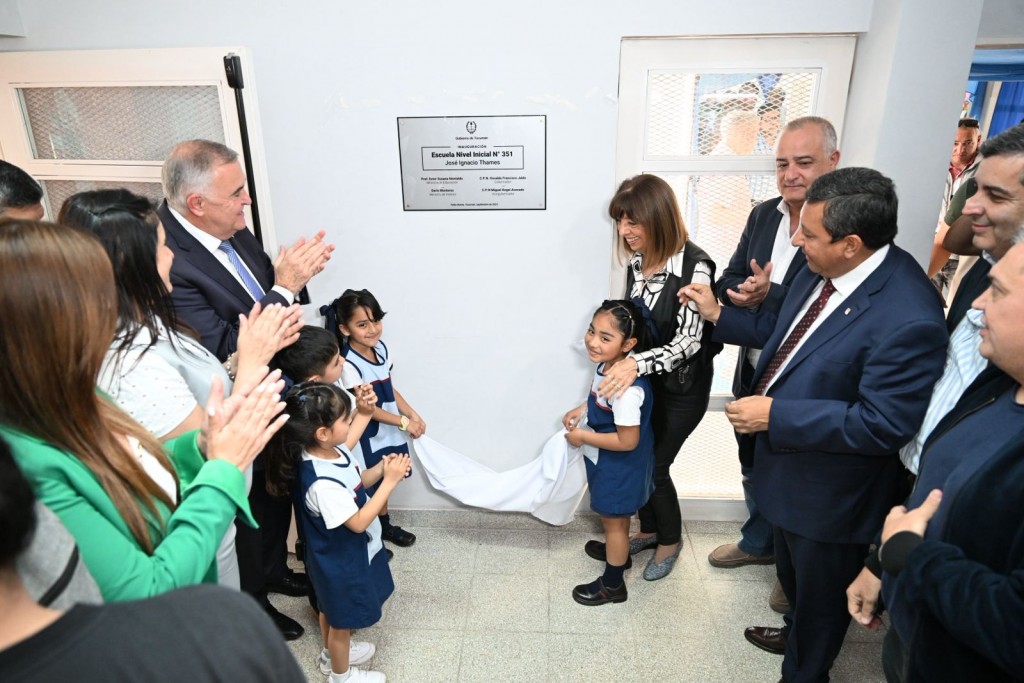 Jaldo inauguró el nuevo edificio del Nivel Inicial en la Escuela Thames