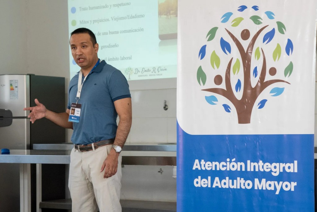 La municipalidad promueve el digno trato a los adultos mayores 